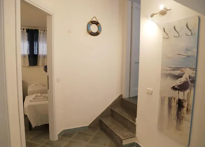 Il Faro Sul Mare 阿尔巴塔克斯