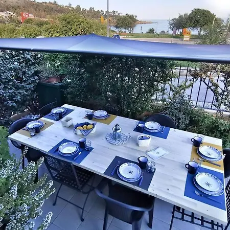 Il Faro Sul Mare Hébergement de vacances
