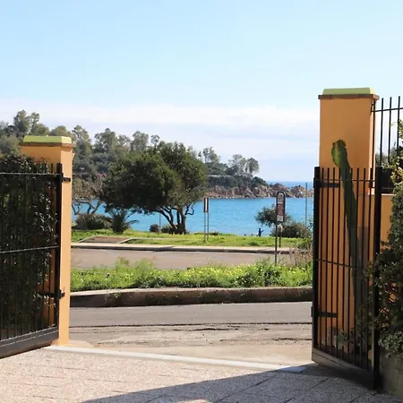 Il Faro Sul Mare *