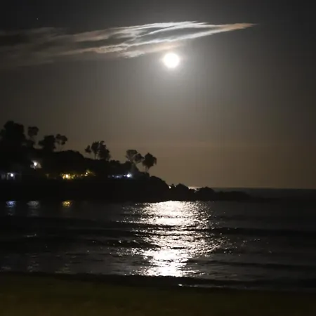 Il Faro Sul Mare Дом отдыха Арбатакс