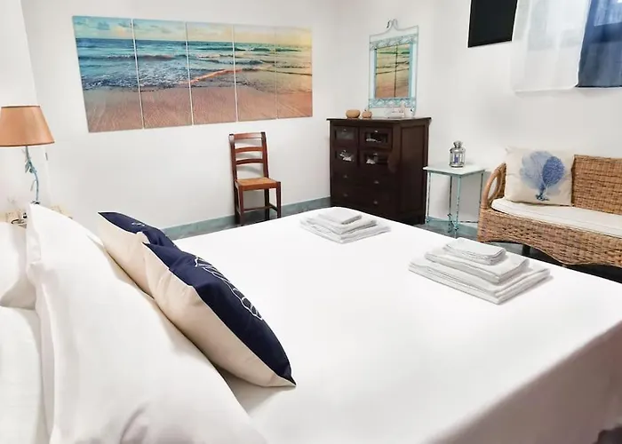 Il Faro Sul Mare Vakantiehuis *